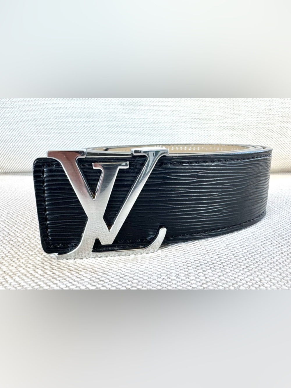 LOUIS VUITTON LV Initiales Belt Black Epi Leather Silver Buckle Size 110/44